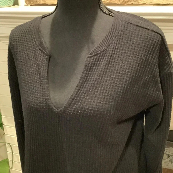 #137 Loft Basic Black Waffle Knit Long Sleeve Size Small - Picture 3 of 6